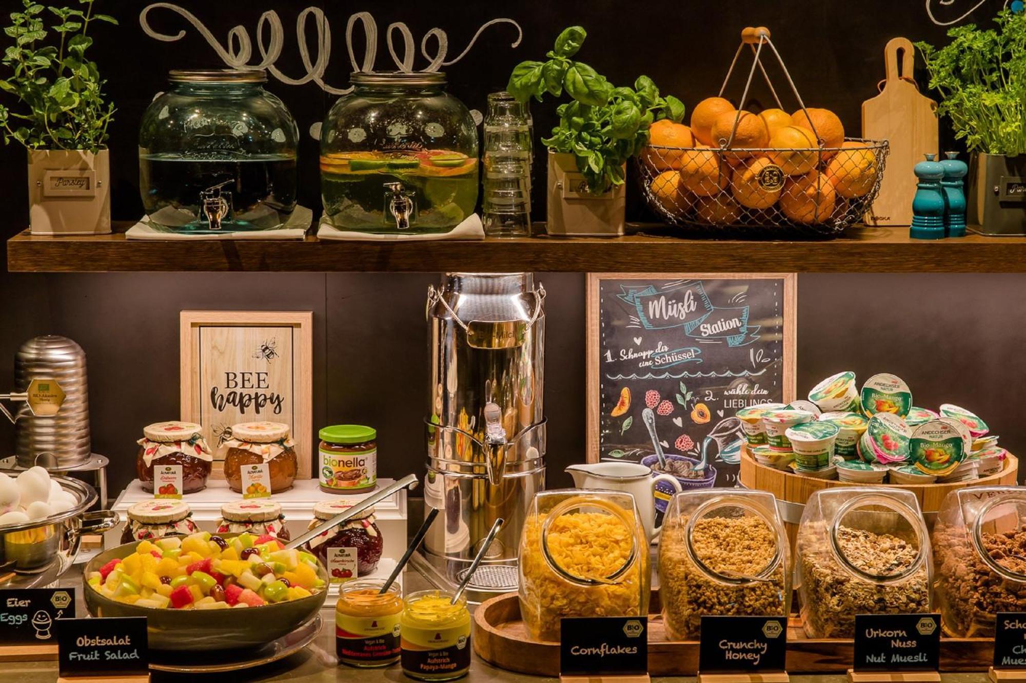 Motel One Berlin-Hackescher Markt المظهر الخارجي الصورة